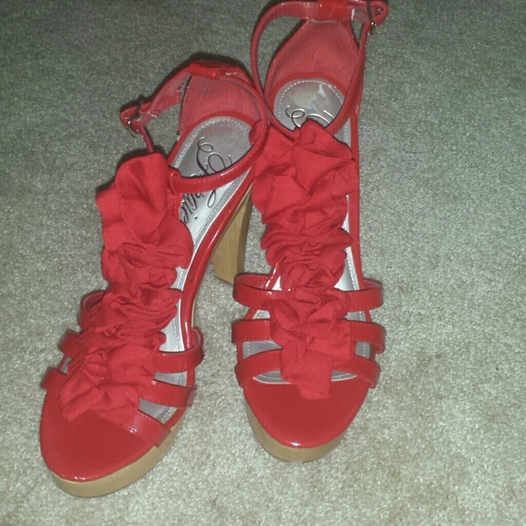 Red/tan wooden Fergie heels