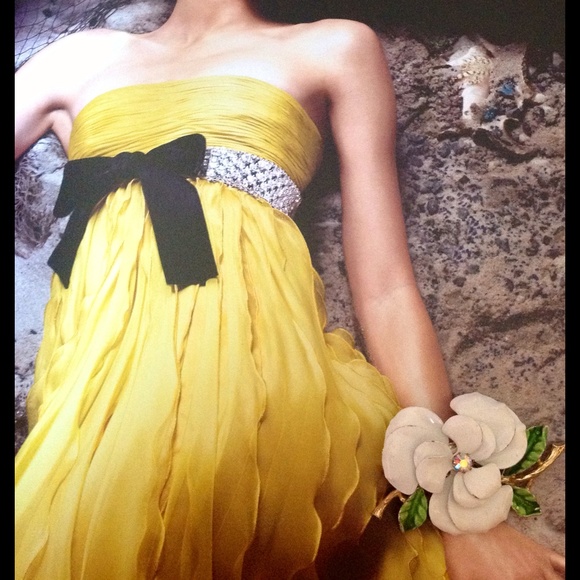 Vintage 1950's ART/MODE ART Enamel Flower Brooch - Picture 4 of 4