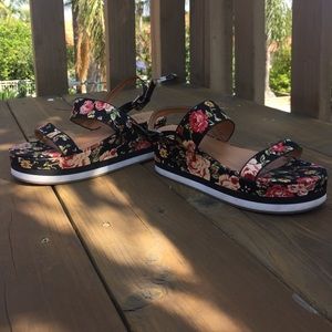 Urban Outfitters platform sandals!