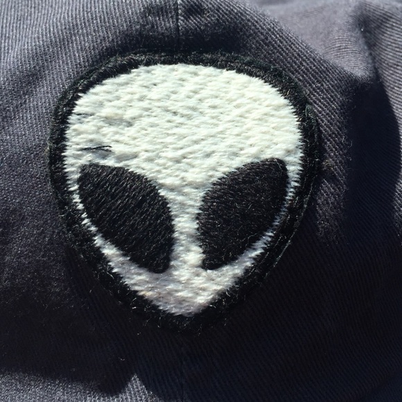 ❌SOLD❌ Brandy Melville Alien Hat - Picture 2 of 4