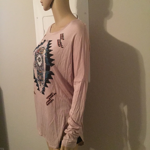 ⭐️5 STAR rated IBERIA taupe hamsa hand blouse - Picture 4 of 5