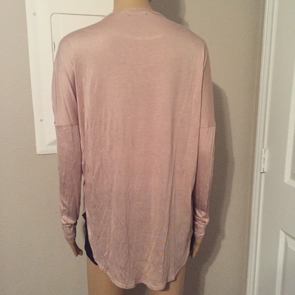 ⭐️5 STAR rated IBERIA taupe hamsa hand blouse - Picture 5 of 5