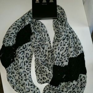New leapard with knit infinity scarf