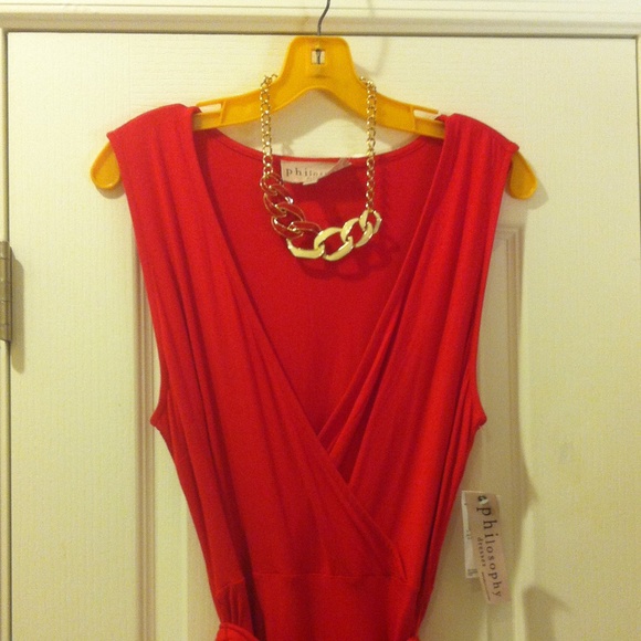 🎉HP2X🎉 Little Red Dress - Picture 2 of 4