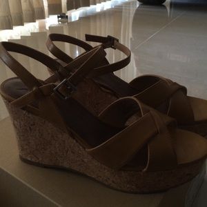 Camelot color size 20