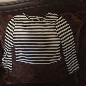 Black and white stripped crop top