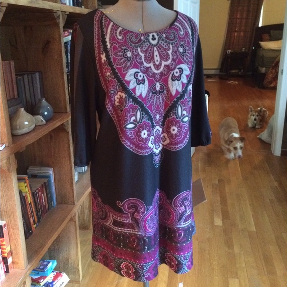 Deep fuschia and black lightweight sweater dress