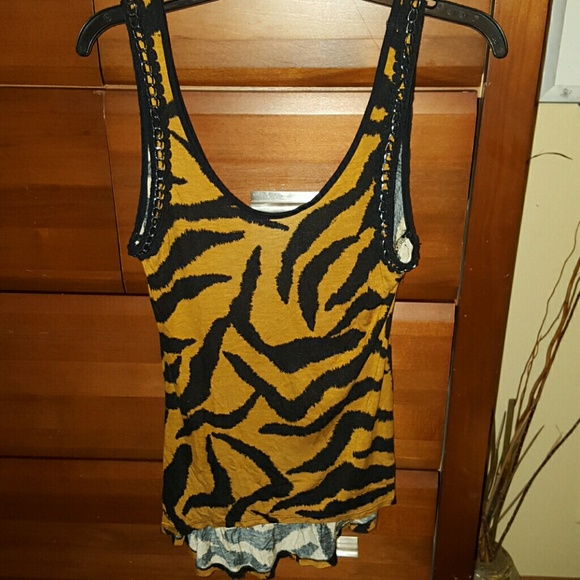 Hi-low Tank top