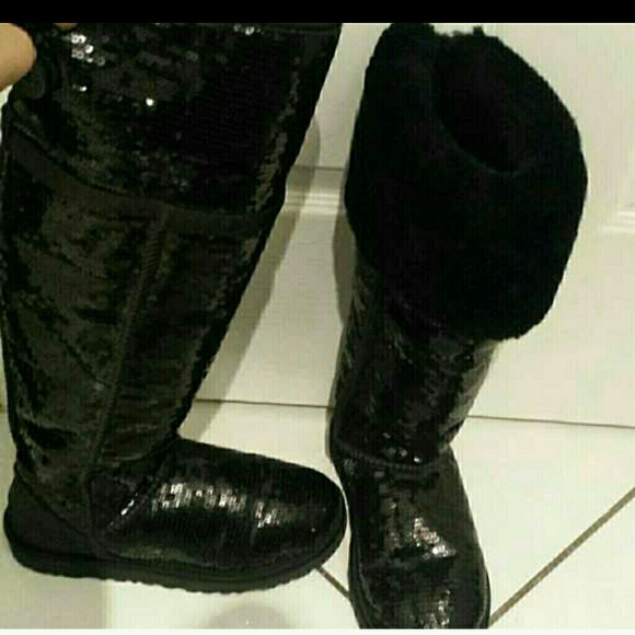 Black knee high ugg boots
