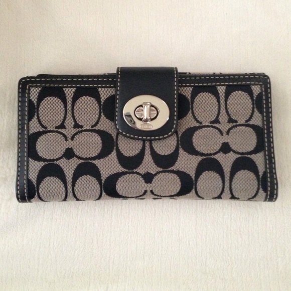 Coach wallet black with silver hardware