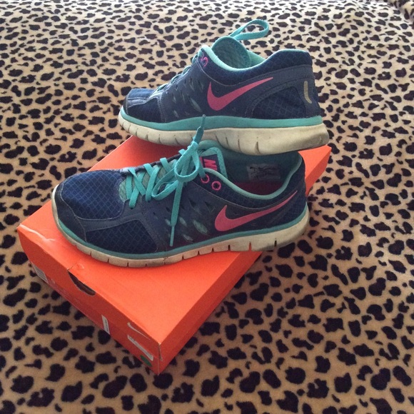 WMNS NIKE FLEX 2013 RN