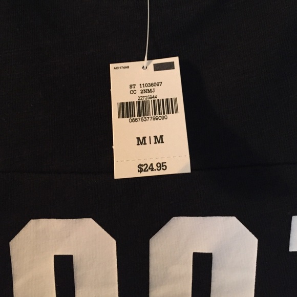 🚫 SOLD 🚫 PINK OOTD tee - Picture 4 of 4