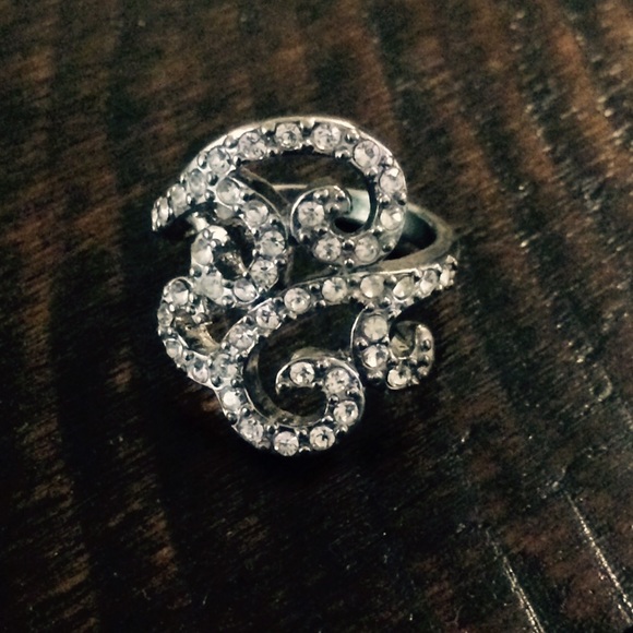 Crystal ring