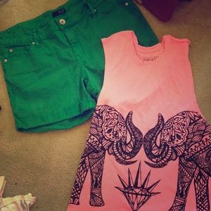 Shirt and shorts bundle 🌞