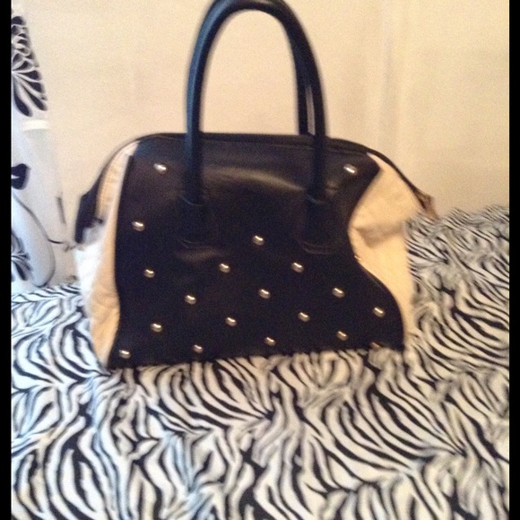 Black and white Quilted bag - Picture 3 of 4