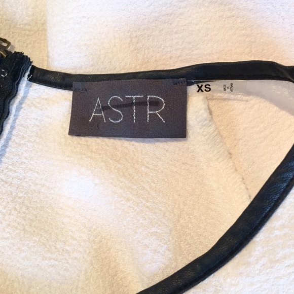 🔴Final sale| Astr top - Picture 4 of 4