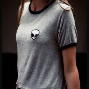 Alien patch t shirt