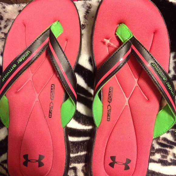 Under armour flip flops
