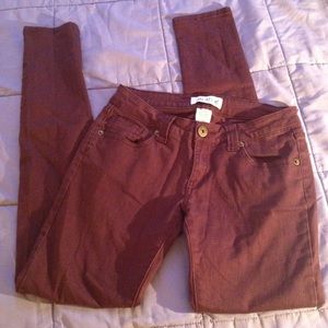 Jalate burgundy colored skinny jeans