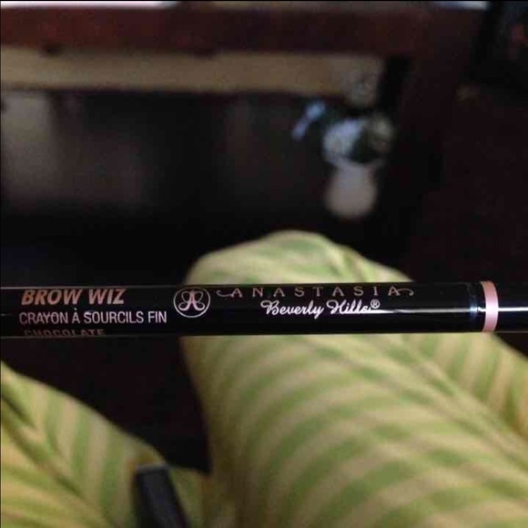 Anastasia of Beverly Hills Brow Wiz
