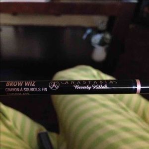 Anastasia of Beverly Hills Brow Wiz