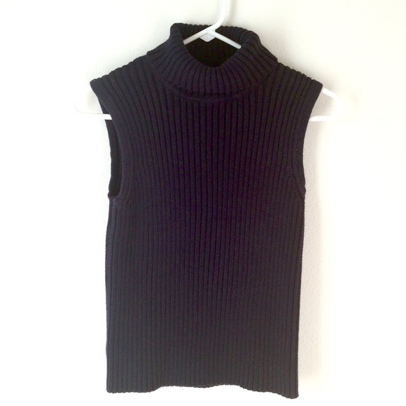 FINAL REDUCNavy blue cable knit sleeveless sweater