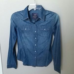 S jean button up shirt.