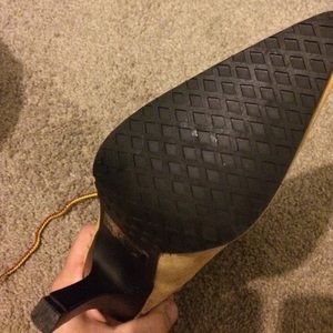 Woman's size 7 boots