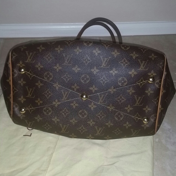 Louis Vuitton Tivoli GM Monogram Canvas **SOLD** - Picture 2 of 4