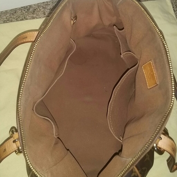 Louis Vuitton Tivoli GM Monogram Canvas **SOLD** - Picture 3 of 4