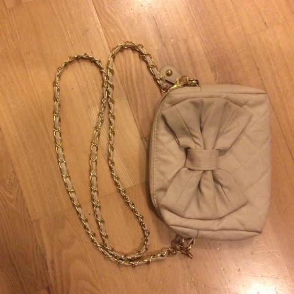 Adorable bow crossbody - Picture 2 of 3