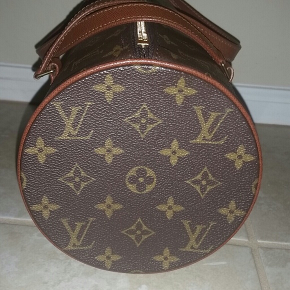 Authentic Louis Vuitton papillon 30*SOLD* - Picture 3 of 4