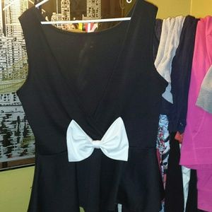🌟SOLD🌟 Sleeveless dress shirt