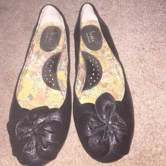 b.o.c black leather flats