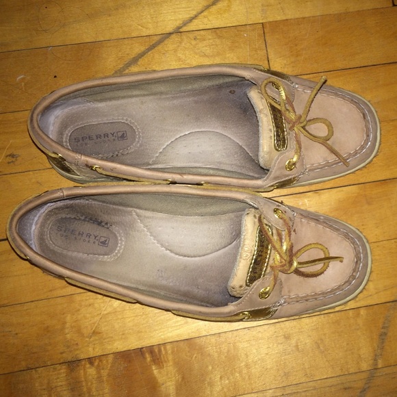 eyelet sperries
