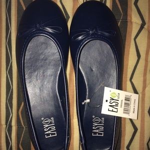Flat shoes