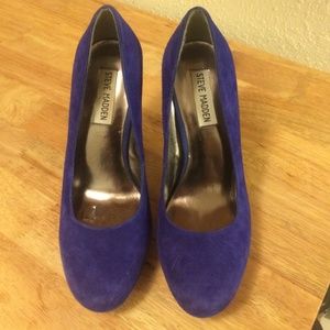 Steve Madden royal blue suede pumps