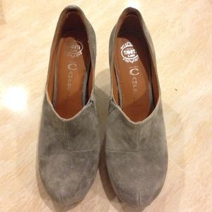 Jeffrey Campbell Grey Suede Wedge Size 7!