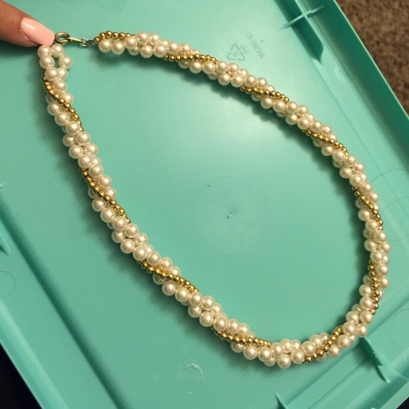 Twisted pearl / gold necklace !