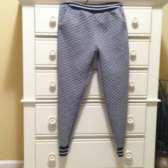 Joggers - Picture 2 of 2