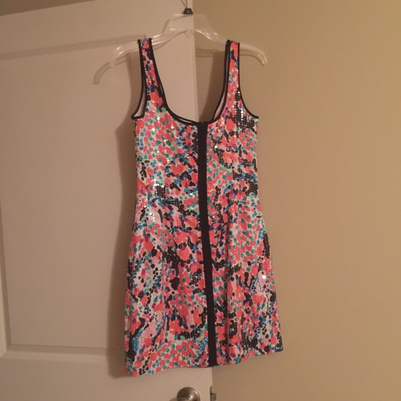 Lilly Pulitzer Lucy Sequin Sweet Nothings Dress 6 - Picture 2 of 4