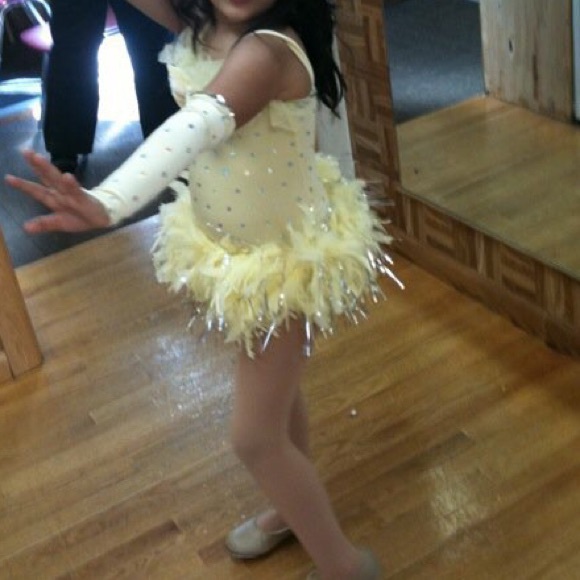 Dance Girls yellow or Canary colored Dance Costume - Picture 1 of 4