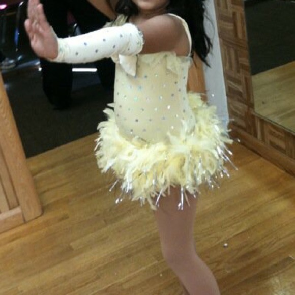 Dance Girls yellow or Canary colored Dance Costume - Picture 4 of 4