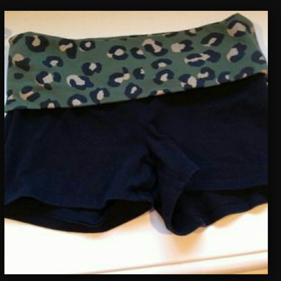 ISO VS yoga shorts longer ones size medium