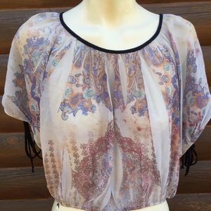 🌺Gifted w/purchase🌺Sheer paisley boho top