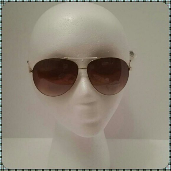 Steve Madden Accessories - 🚨SALE TEMPORARILY CLOSING HP S Madden Sunglasses