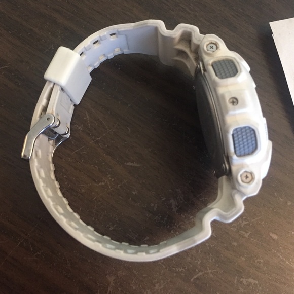 fashion g-shock watch - Picture 3 of 3