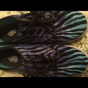 Vans shoes super fun and colorful. Size 7.