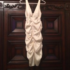 🌞Ivory ruched dress