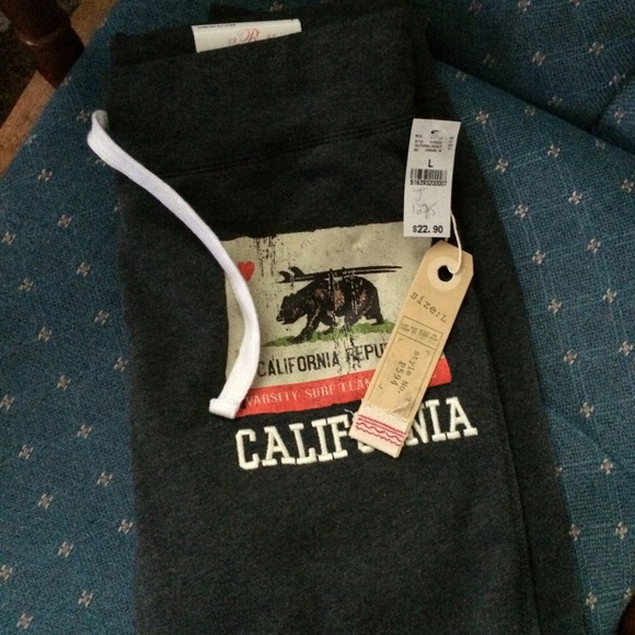 Joggers size large - Picture 1 of 1